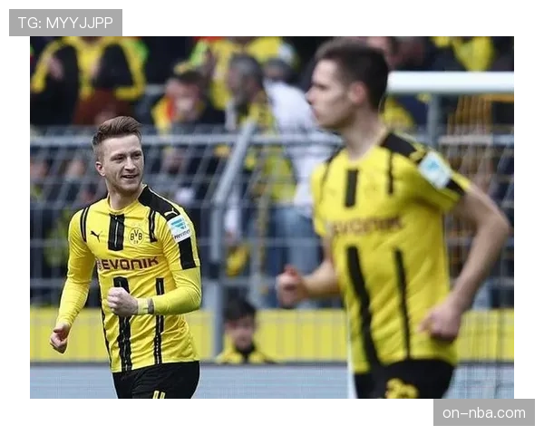 多特蒙德1-0小胜巴萨,总比分2-1晋级,罗伊斯替补建功 多特蒙德1-0小胜巴萨,总比分2-1晋级,罗伊斯替补建功